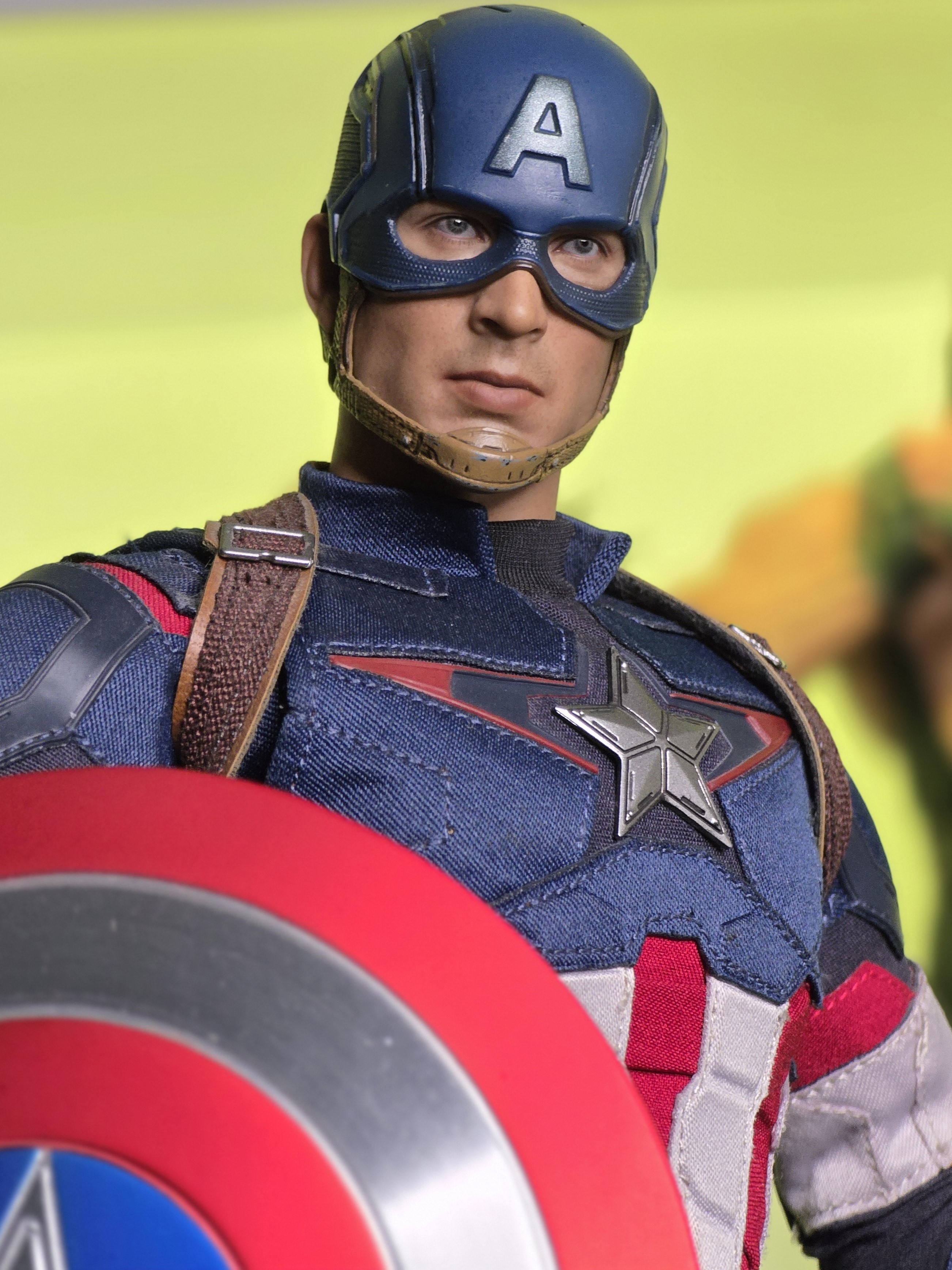 اکشن فیگور هات تویز کاپیتان آمریکا کد MMS281 اورجینال مقیاس 1 به 6 از فیلم Avengers Age of Ultron