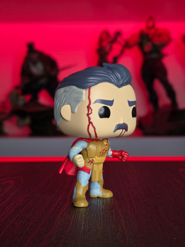 فانکوپاپ!آمنی من خونی POP! INVINCIBLE Omni-Man (Armor) (BLOODY) 1861