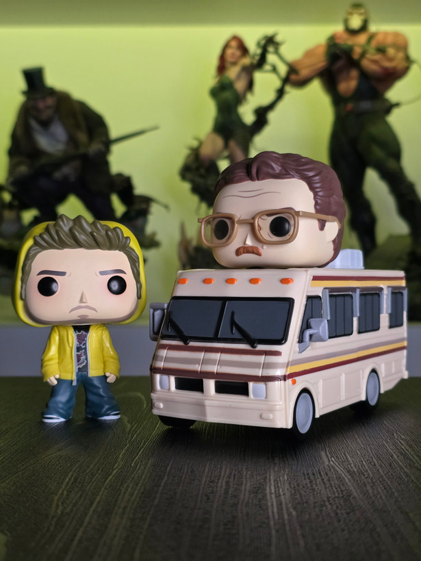 سوپرپاپ رایدز! بریکینگ بد والتر وایت با کمپر کریستال شیپ SUPER POP RIDES! BREAKING BAD Walt with the Crystal Ship 310
